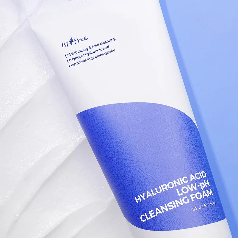 ISNTREE Hyaluronic Acid Low-pH Cleansing Foam
