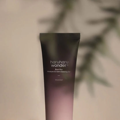 Haruharu wonder Black Rice Moisture 5.5 Soft Cleansing Gel