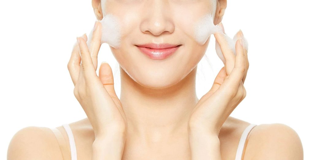 COSRX Low-pH Good Morning Gel Cleanser - Image 4
